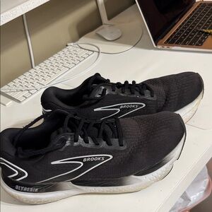 Brooks Glycerin 21 Black and White Athletic Shoes